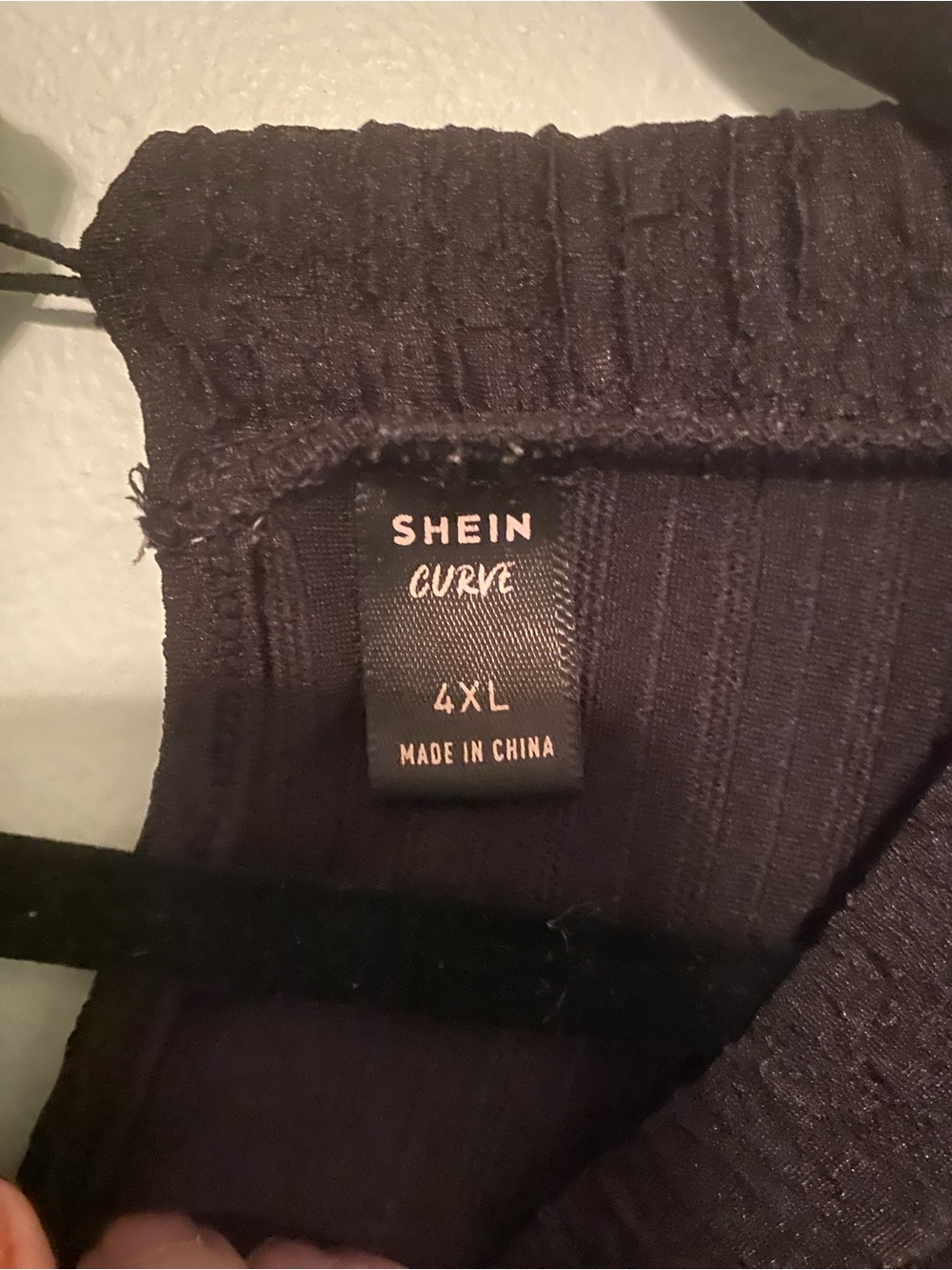SHEIN Curve Black Ribbed Top - Picture 3 of 5